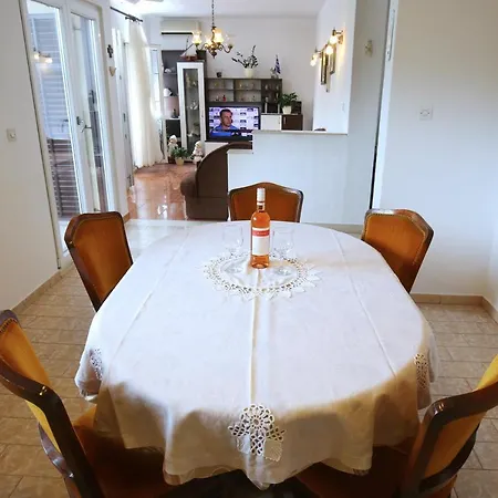 Boro Apartment