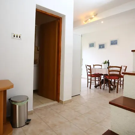 Boro Apartment *