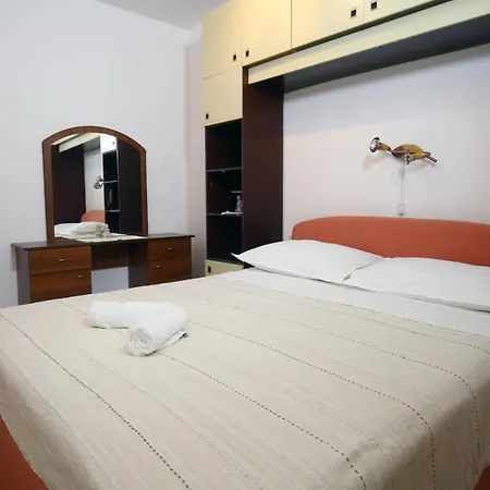Apartment Boro Splitska